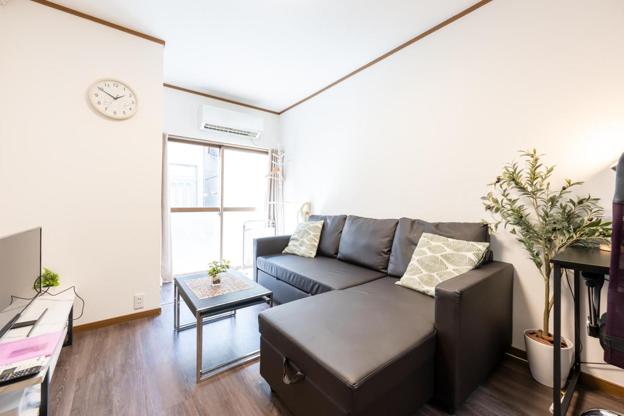Apartemen 一棟貸切宿, 東京一之江ハウス6名定員, 秋葉原19分,新宿30分,wifi有, ディズニータクシー20分3000円,駐車場ありません Tokyo